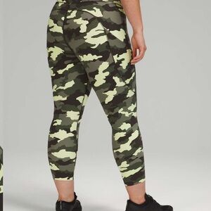Lululemon Fast and Free Tight 25" *Non-Reflective Nulux Heritage 365 Camo size 8